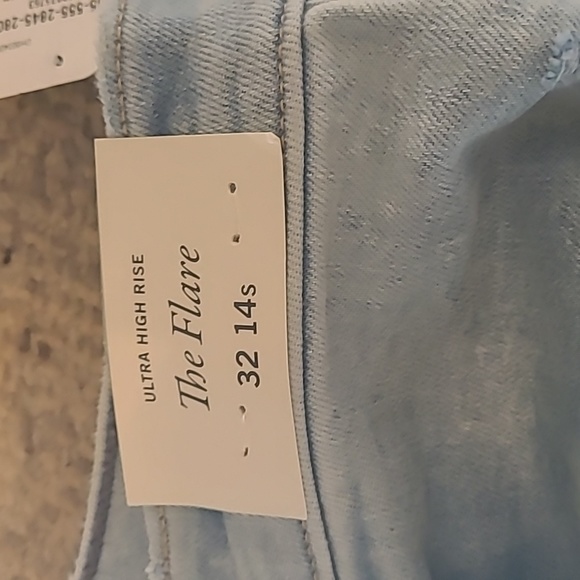 Abercrombie & Fitch Ultra High Rise The Flare jeans 32 short - Picture 2 of 5